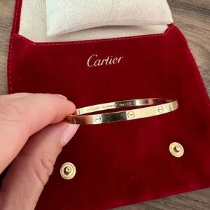 LOVE BRACELET, SMALL MODEL size 16
LOVE bracelet, small model, 18K yellow gold